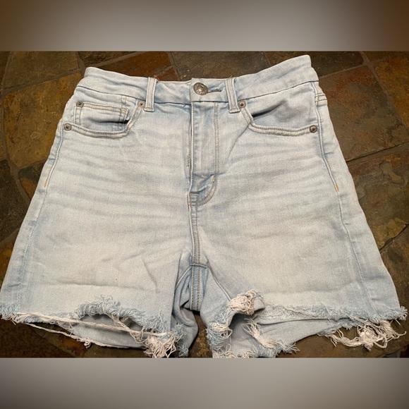 American Eagle Outfitters Pants - Women’s American Eagle size 2 jean shorts